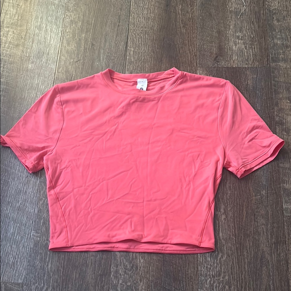Lululemon crop top